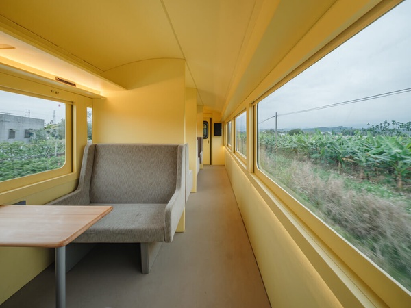 阿里山全新鐵路列車「栩悅號」登場！大片玻璃窗美景盡收眼底，預計明年4月發車