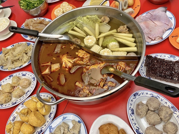 台北麻辣火鍋推薦+1！台北必吃麻辣鍋「詹記」二店插旗西門町，預計2024新開幕！