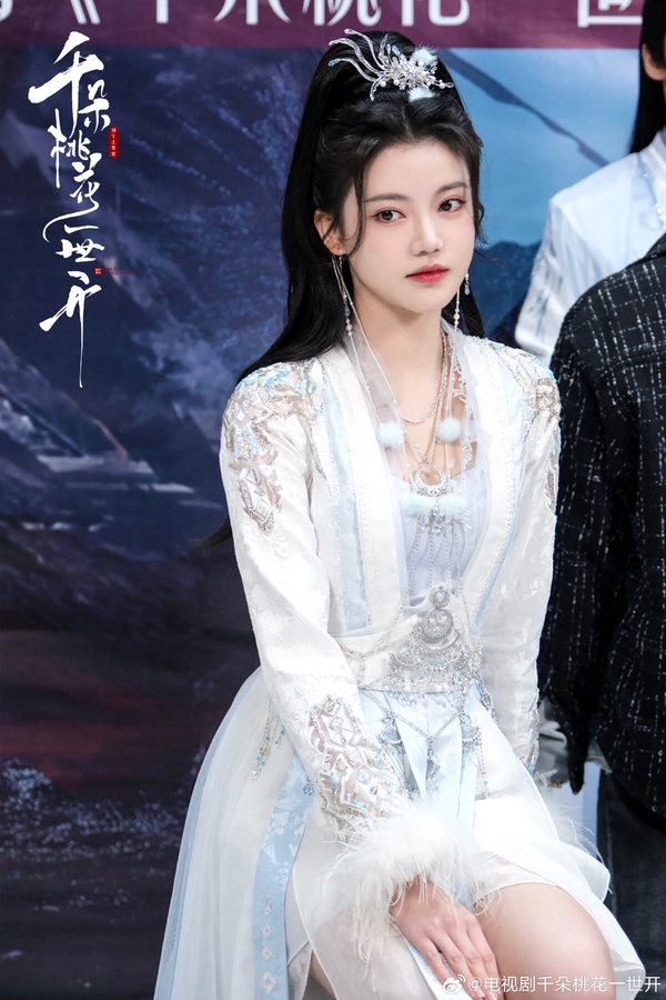 網評2024「最看好她能爆火出圈」古裝女神TOP10！王楚然第7，田曦薇第3，冠軍真美成仙