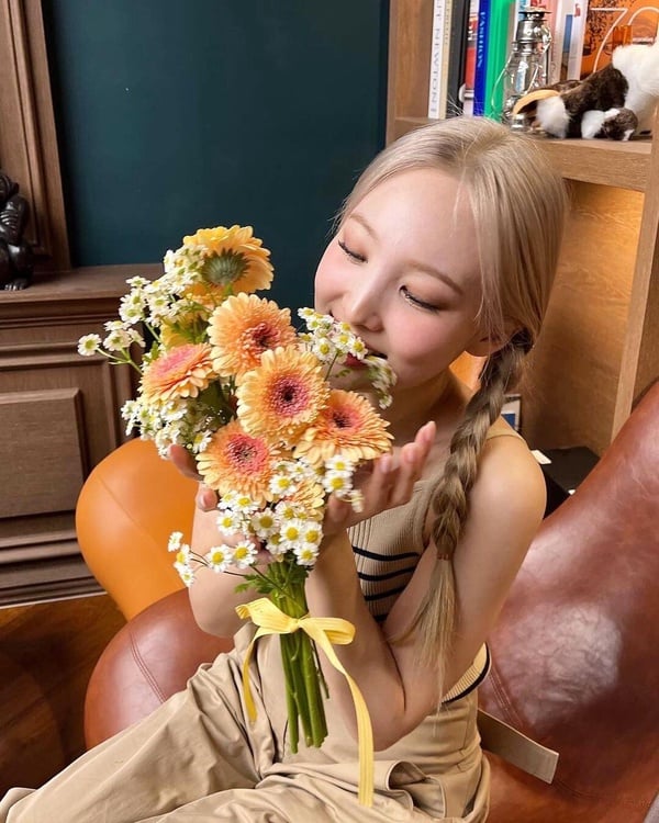 「比我漂亮的人有很多，但我喜歡我自己。」TWICE娜璉10大自愛語錄，每個人都是獨特的