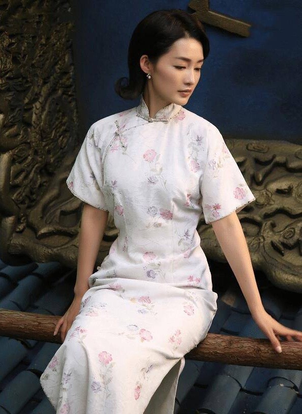 盤點陸劇復古明艷美人！唐嫣靈動、辛芷蕾美豔，趙麗穎、宋軼甜美，陳都靈再度穿旗袍！