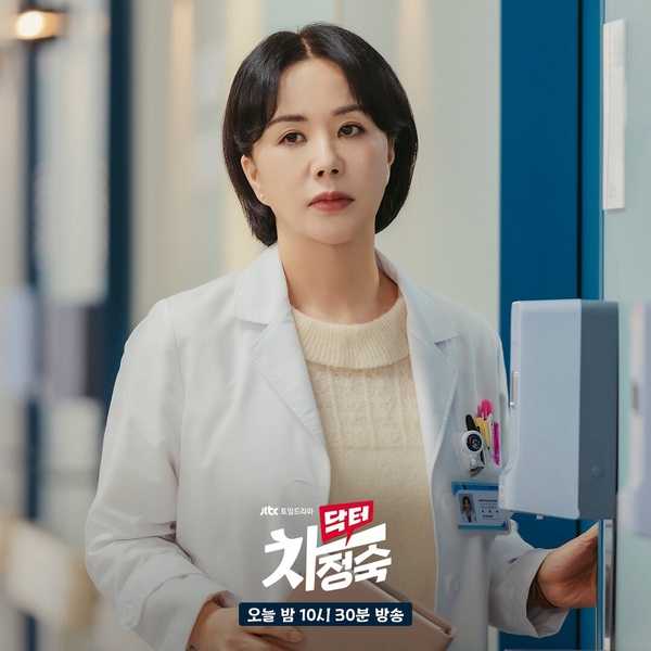 近三年有線台韓劇收視排行TOP10！《文森佐》第八，《車貞淑醫生》第二，冠軍太難超越