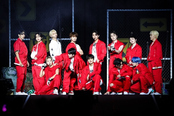 日本演唱會動員人數最多的K-pop團體TOP10：只有一組女團上榜，BTS僅拿下第五！