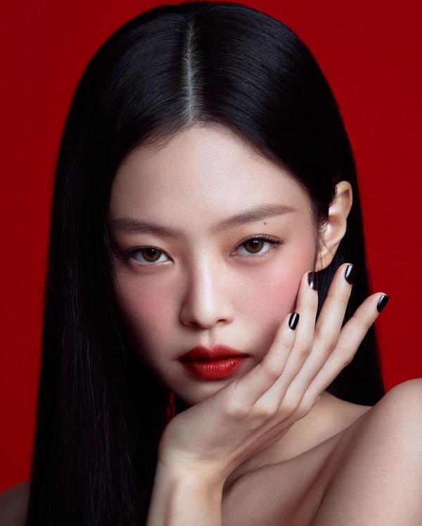 2023年全球Google搜索量Kpop女藝人TOP10：IU四月登小巨蛋開唱，Jennie將發個人新專！
