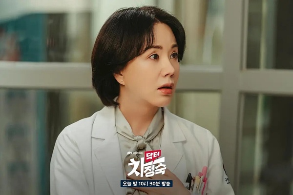 JTBC週末韓劇「首播收視」排行TOP8！《低谷醫生》慘墊底《三達里》第3，冠軍太厲害了