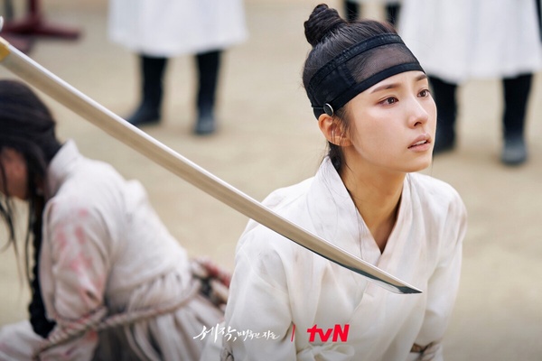 近期韓劇話題熱度TOP10！《低谷醫生》第7輸《魅惑之人》，《和我老公結婚吧》真的厲害