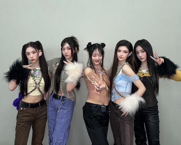 Tiktok播放量K-pop女藝人TOP10：LISA榮登SOLO最高，四代女團只剩兩個！