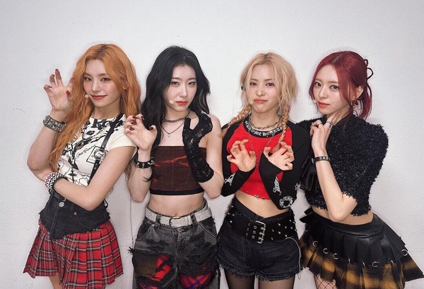 Kpop女藝人「TikTok播放量」TOP10：LISA榮登SOLO最高，四代女團只剩兩個！
