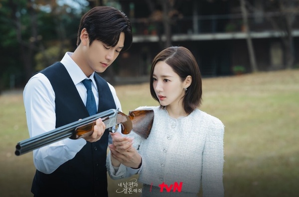 Yahoo一月戲劇口碑TOP10！《神隱》第5，《繁花》第3，冠軍被封神劇，這部台劇唯一上榜