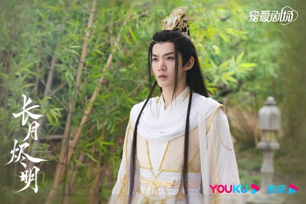 《長月燼明》配角介紹:鄧為 飾演 蕭凜/桑佑/公冶寂無
