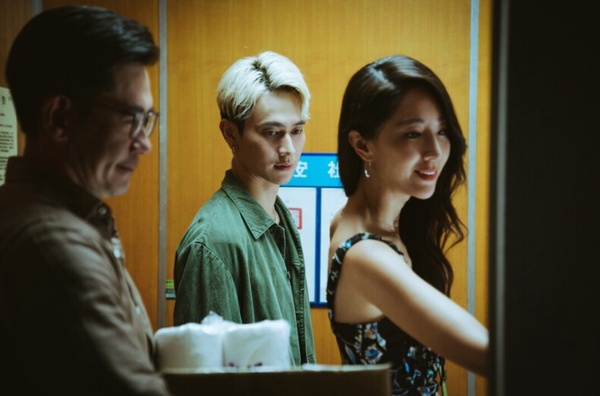 《非殺人小說》幕後秘密!劉冠廷當臨演被欺負,隋棠老公陪看床戲,導演最愛這個角色!