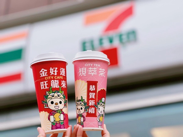 7-11「卡通燈籠」開賣！KITTY、蠟筆小新、史努比、維尼款可愛登場，再推CITY咖啡優惠
