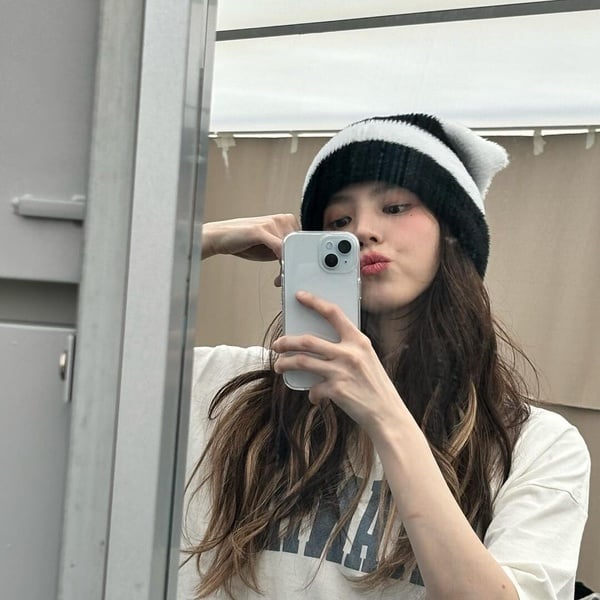 最新手刷染美瘋！韓韶禧根本染髮範本、歷年髮色盤點