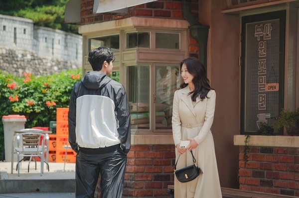 2月「韓劇話題度」TOP10！《低谷醫生》評價好，《和我老公結婚吧》被罵翻收視依舊高！