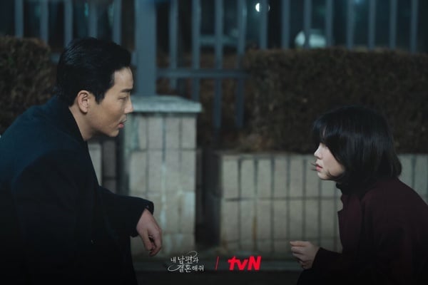 《和我老公結婚吧》劇版&漫畫7大「劇情差異」!漫畫志赫前世是自殺,秀敏身世竟更淒慘