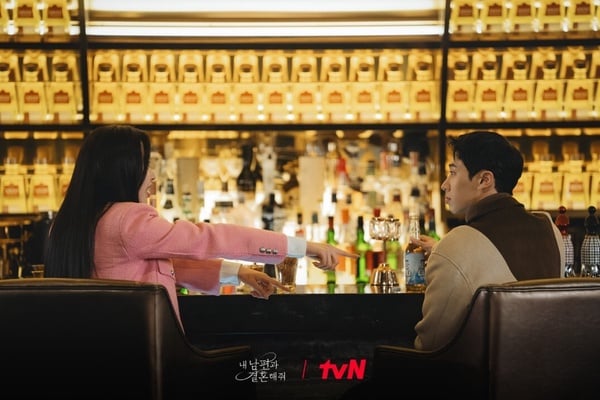 《和我老公結婚吧》演員超意外真實年齡！金科長只比宋昰昀大2歲，女演員群竟全都同齡