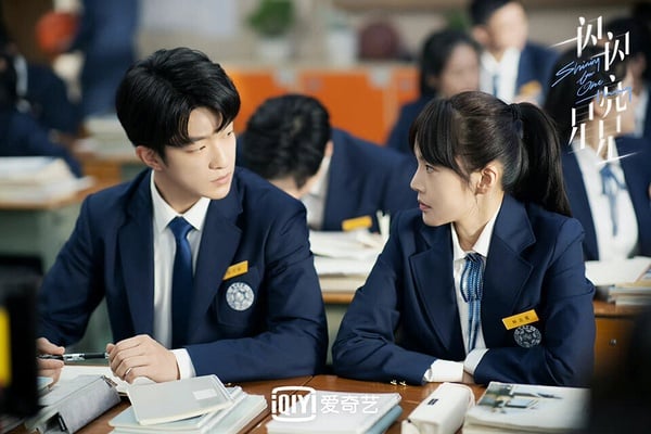 10部「比原著評分更高」甜寵陸劇！《在暴雪時分》6.8分落榜，《偷偷藏不住》真改得好