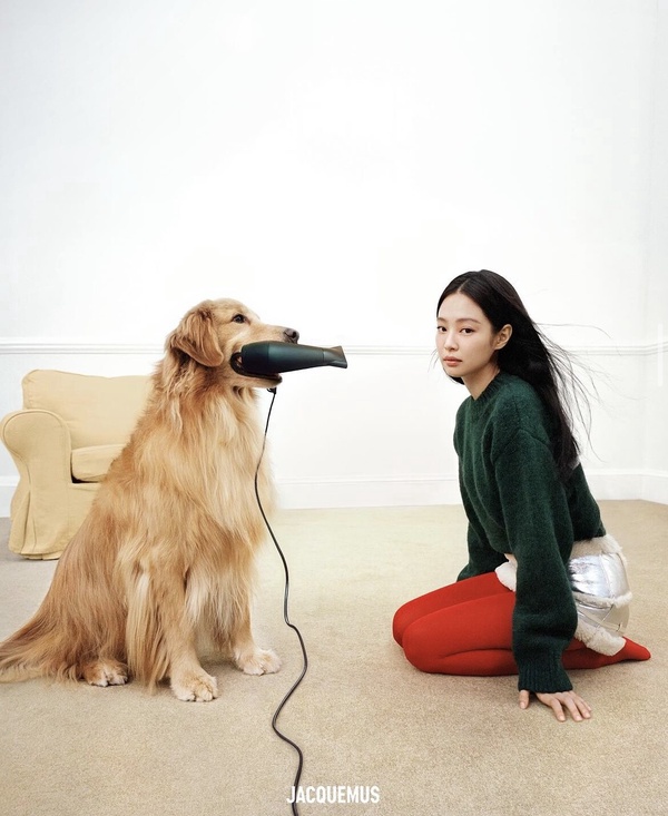 彩色絲襪是2024新潮流?紅色絲襪超時尚、白色絲襪芭蕾風,Jennie、Jisoo等明星都在穿