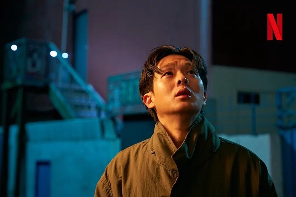 近期Netflix韓劇「觀看次數」TOP6!《魅惑之人》第3輸朴信惠《低谷醫生》,冠軍太強了