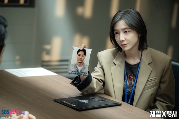 Yahoo二月戲劇口碑TOP10!《愛愛內含光》第5,《殺人者的購物中心》第2,冠軍熱度超高