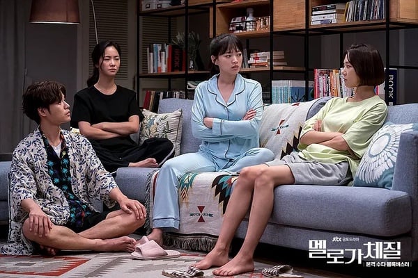 Netflix 8部熱度低但超好看韓劇!《浪漫的體質》好療癒,金智媛這部不輸《淚之女王》