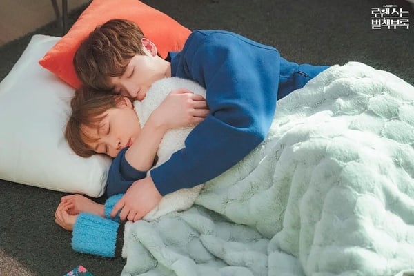 Netflix 8部熱度低但超好看韓劇!《浪漫的體質》好療癒,金智媛這部不輸《淚之女王》