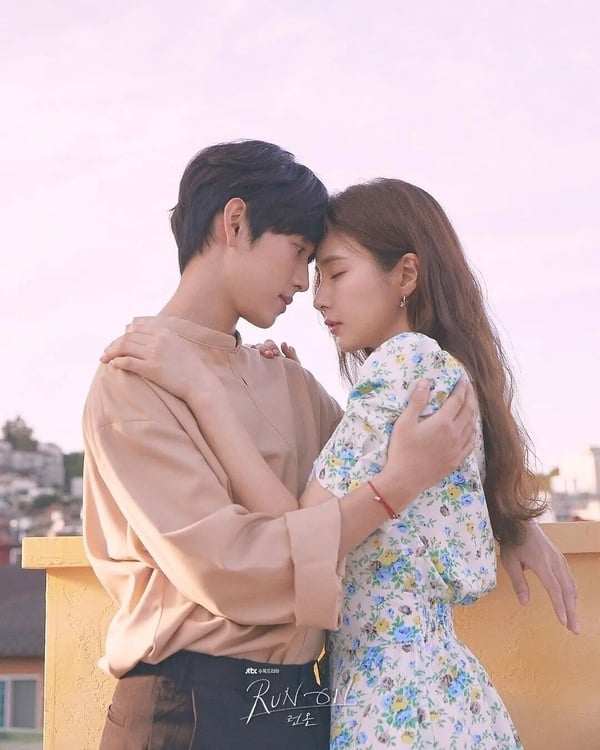 Netflix 8部熱度低但超好看韓劇!《浪漫的體質》好療癒,金智媛這部不輸《淚之女王》