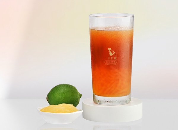 一手私藏「手搖新品、優惠」:一手私藏推春限定飲品!