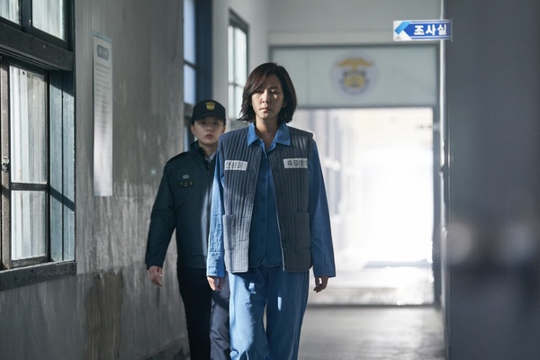 《美好世界》韓劇囚服冷知識:為什麼有人可以穿粉色囚服?名牌顏色代表不同罪行?