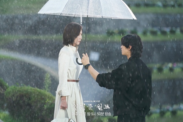 5部近期熱播韓劇評價!《淚之女王》精彩,《篡位》評價兩極,《金字塔遊戲》意外好看