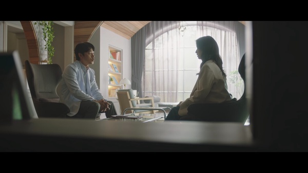 Netflix《低谷醫生》20句治癒台詞：「就算不是很幸福，我也想要過得還算不錯。」