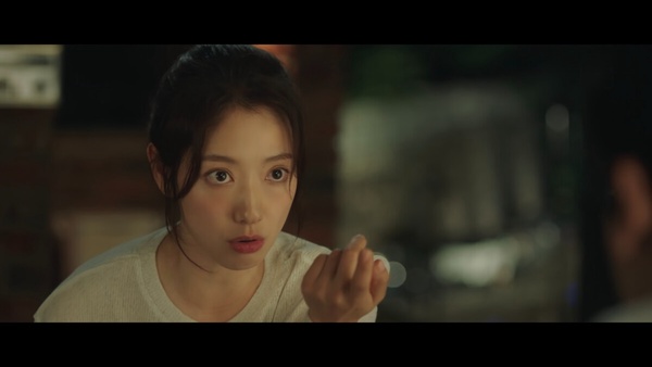 Netflix《低谷醫生》20句治癒台詞：「就算不是很幸福，我也想要過得還算不錯。」