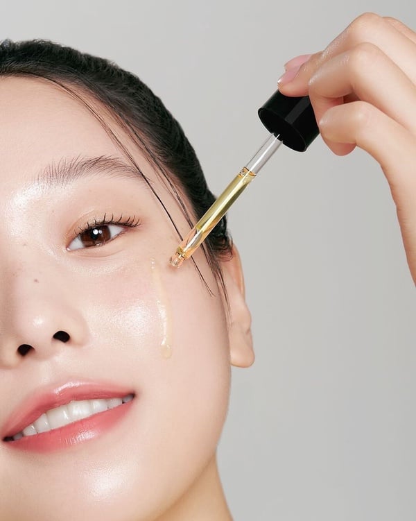 精華液可以疊擦嗎?功效可以堆疊嗎?皮膚科醫師親授正確保養方式