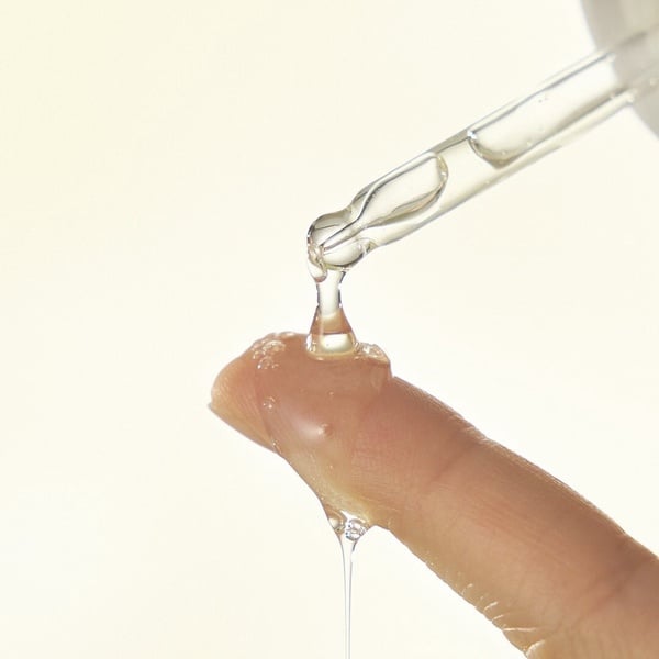 精華液可以疊擦嗎?功效可以堆疊嗎?皮膚科醫師親授正確保養方式