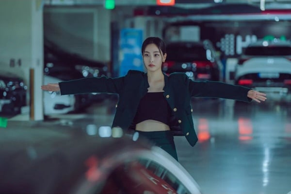 《篡位》無法超越《美好世界》n原因:女主演技呆板太出戲,李宰旭戀情話題度高於作品
