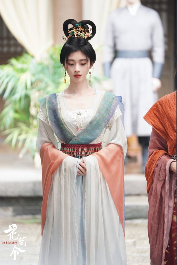 網評古裝劇「儀態最有古韻」女星TOP10！鞠婧禕挨批，《與鳳行》趙麗穎第5，冠軍不意外