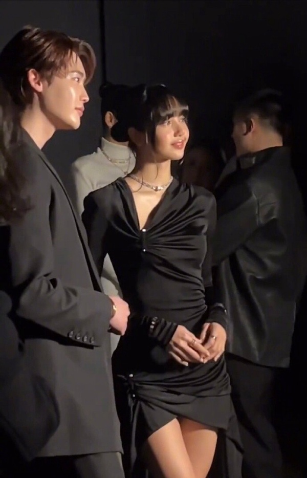 近期頂級韓星同框!玄彬&孫藝珍&孔劉&李棟旭世紀同框,《淚之女王》金秀賢&IU也合體啦