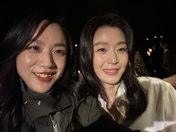 近期頂級韓星同框!玄彬&孫藝珍&孔劉&李棟旭世紀同框,《淚之女王》金秀賢&IU也合體啦