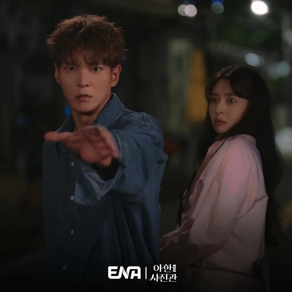 近期韓劇「搜尋度」TOP10!《金字塔遊戲》第4輸《財閥X刑警》,《淚之女王》太厲害了