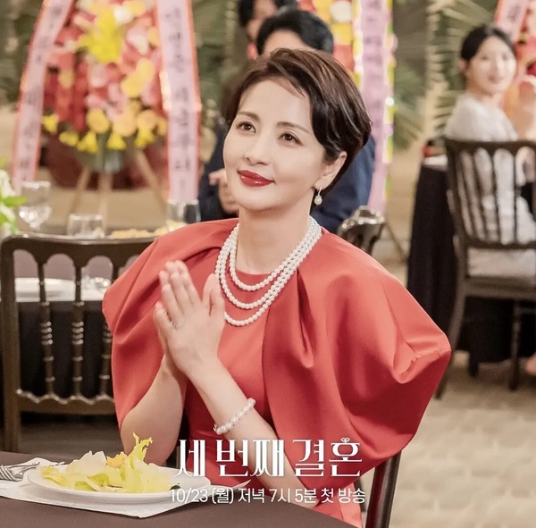 近期韓劇「搜尋度」TOP10!《金字塔遊戲》第4輸《財閥X刑警》,《淚之女王》太厲害了