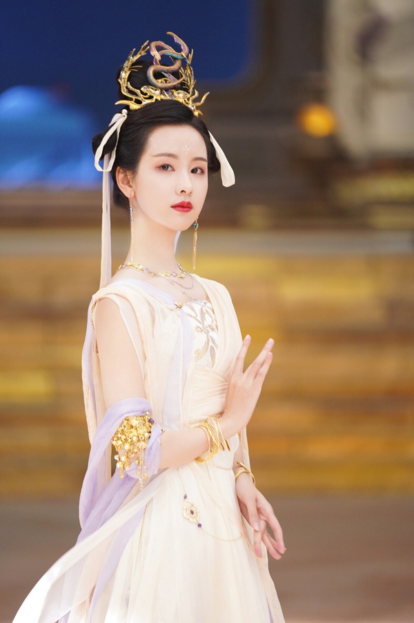 10部陸劇讓人「錯把女配當女主」!《花間令》鞠婧禕演技被吊打,趙麗穎就沒被楊紫掀桌