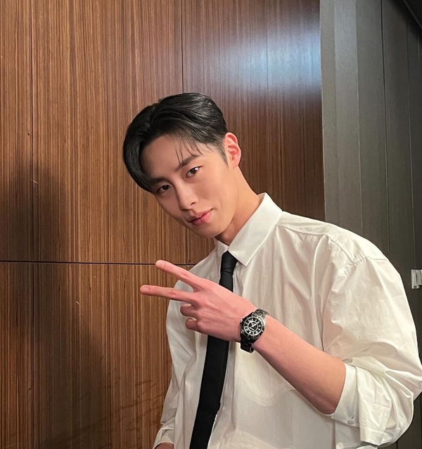 韓網熱議「觀眾最愛」20代韓劇男演員TOP10！《美好世界》車銀優第2，冠軍又帥又會演！
