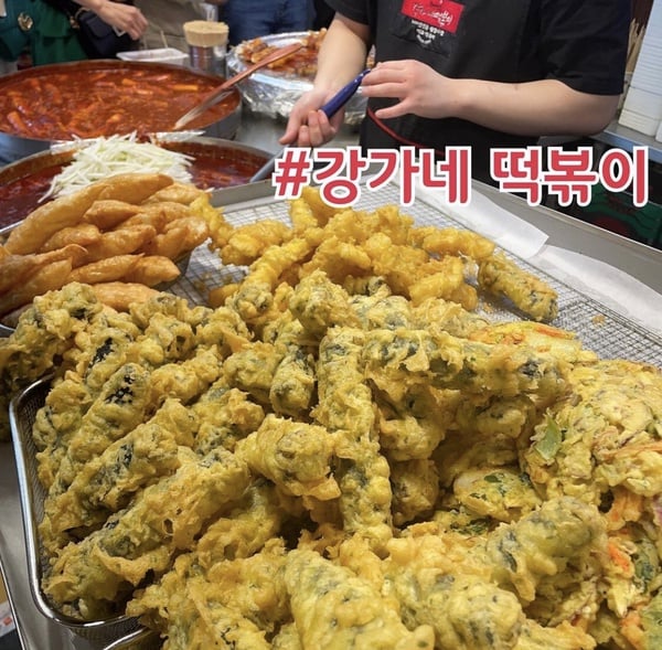 廣藏市場美食推薦：米其林生牛肉章魚必吃，「這家」辣炒年糕連韓國人都愛！