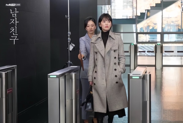 《淚之女王》金智媛太帥啦！8位韓劇女霸總：孫藝珍精明，《金字塔遊戲》奶奶超狠！
