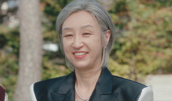 《淚之女王》金智媛太帥啦！8位韓劇女霸總：孫藝珍精明，《金字塔遊戲》奶奶超狠！