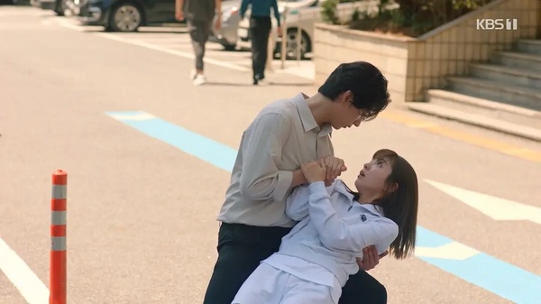 三月「觀眾最愛」韓劇TOP8！《美好世界》第8《財閥X刑警》第4，《淚之女王》太厲害了