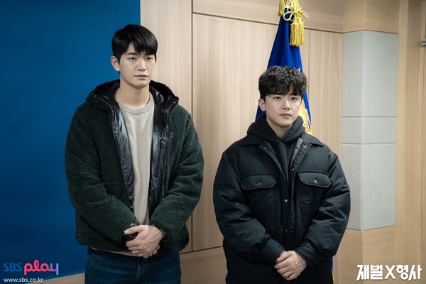 三月「觀眾最愛」韓劇TOP8！《美好世界》第8《財閥X刑警》第4，《淚之女王》太厲害了