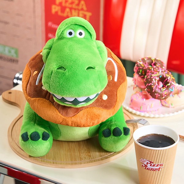 迪士尼粉絲開逛！Disney Store「迪士尼美味系列」，米奇冰淇淋抱枕、比薩三眼怪太可愛