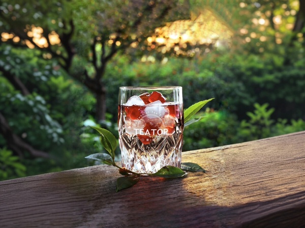 TEA TOP「愚人節手搖」：TEA TOP推冰塊水加紅玉粉粿！