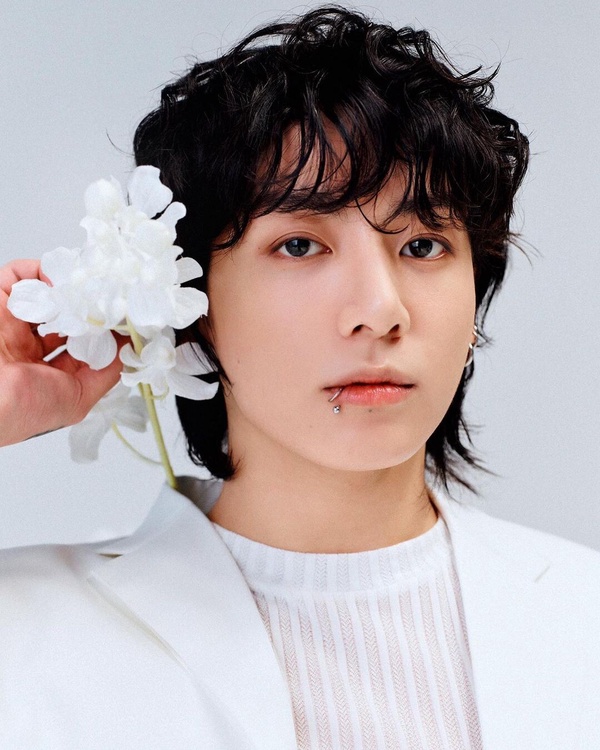 日網票選2024韓國最帥花美男TOP10!BTS田柾國第8輸朴敘俊,金泰亨第2,冠軍是絕世神顏